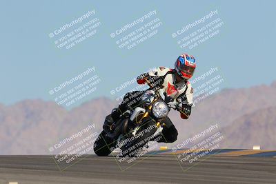 media/Oct-01-2023-SoCal Trackdays (Sun) [[4c570cc352]]/Turn 9 Set 2 (10am)/